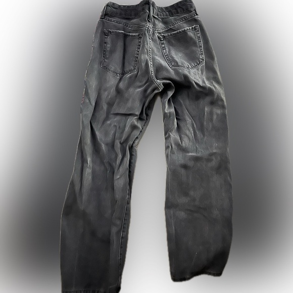 distressed jeans - Picture 2 of 2